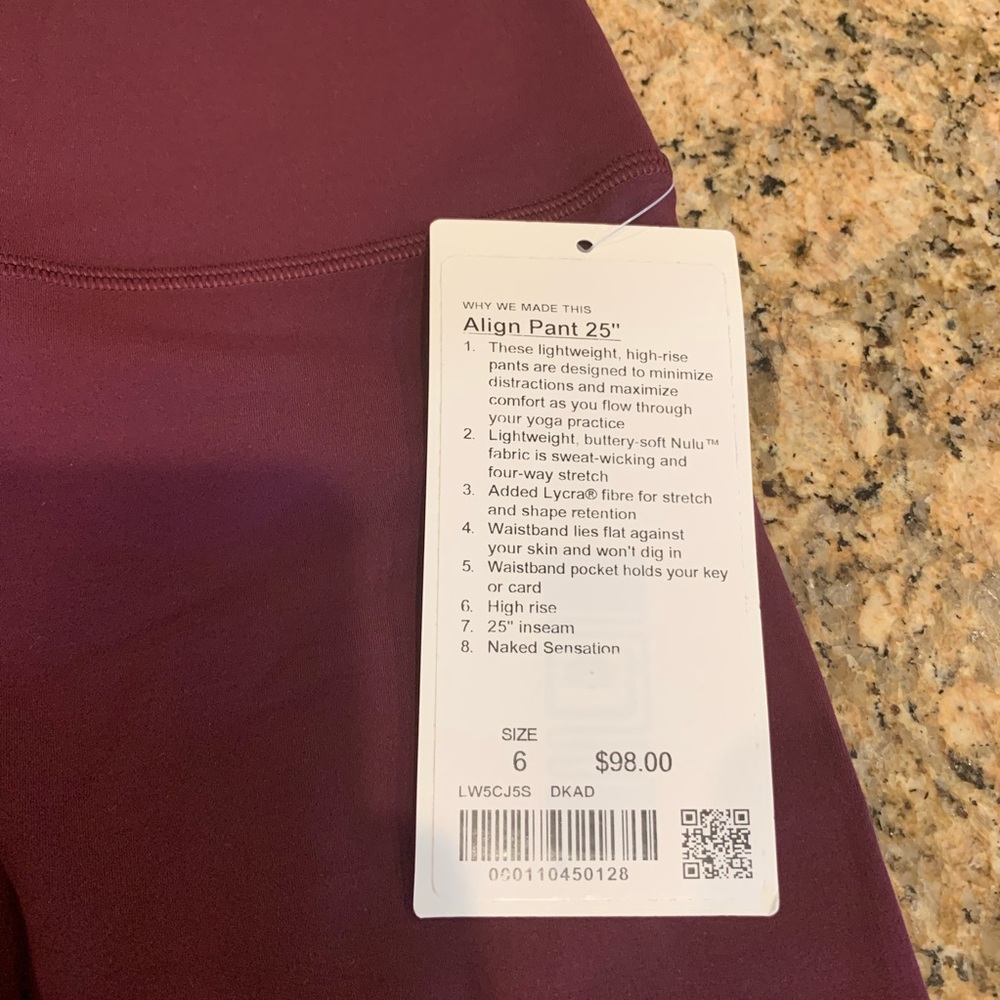 Lululemon’s Align Pant 25” leggings - Picture 7 of 7